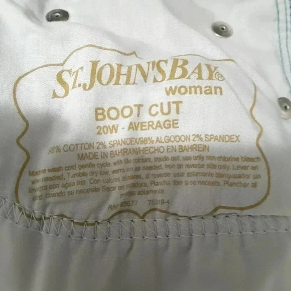 St. John's Bay woman Boot Cut 20W Average - Picture 4 of 8